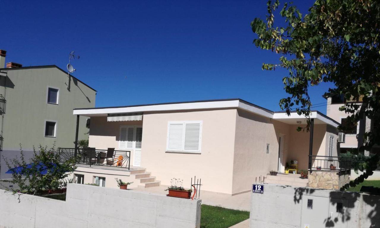 Ferienwohnung Apartman Anni Poreč Exterior foto